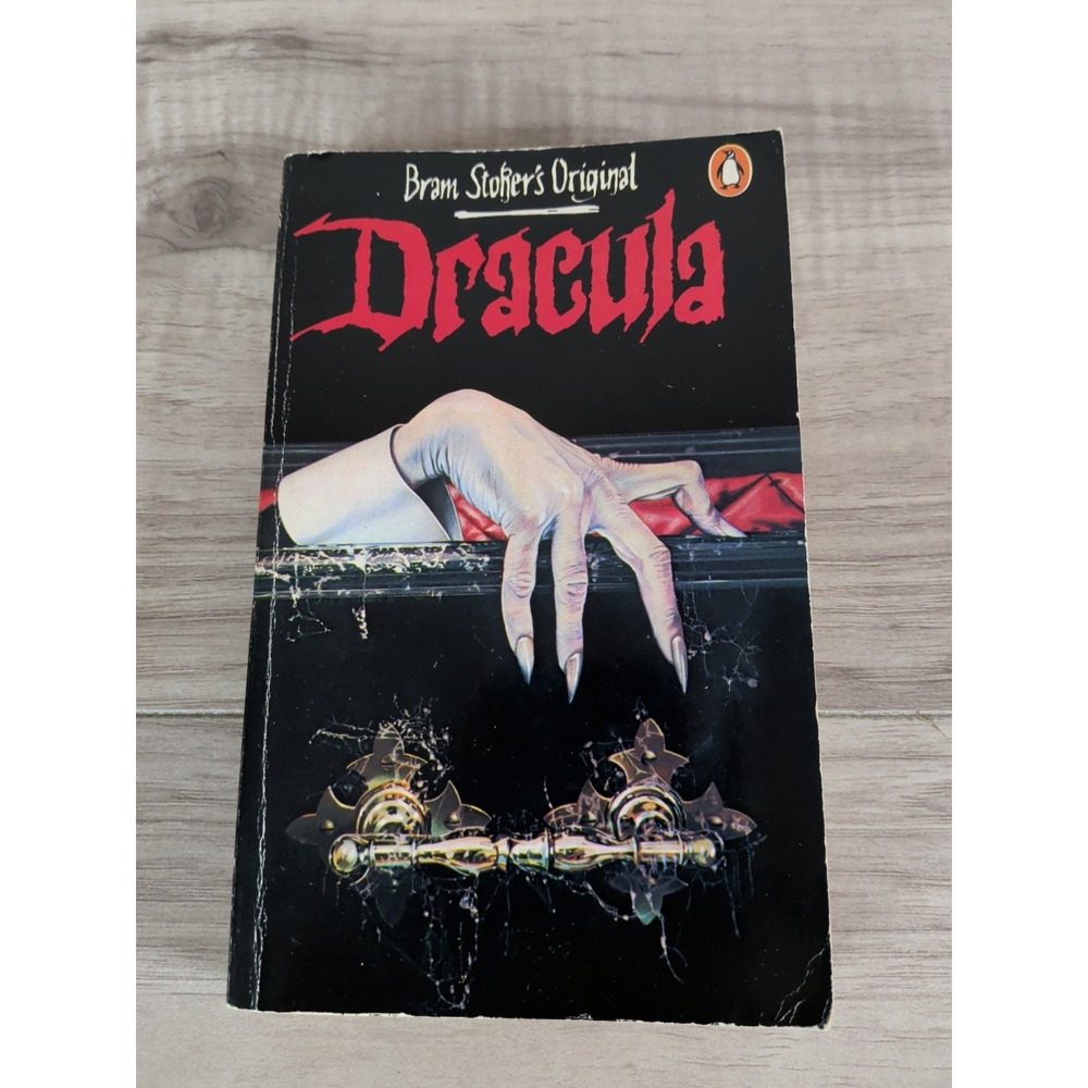 Dracula Bram Stoker 1979 Penguin Books Vintage Paperback Gothic Horror